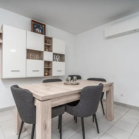 Apartment Sea Breeze Portimao