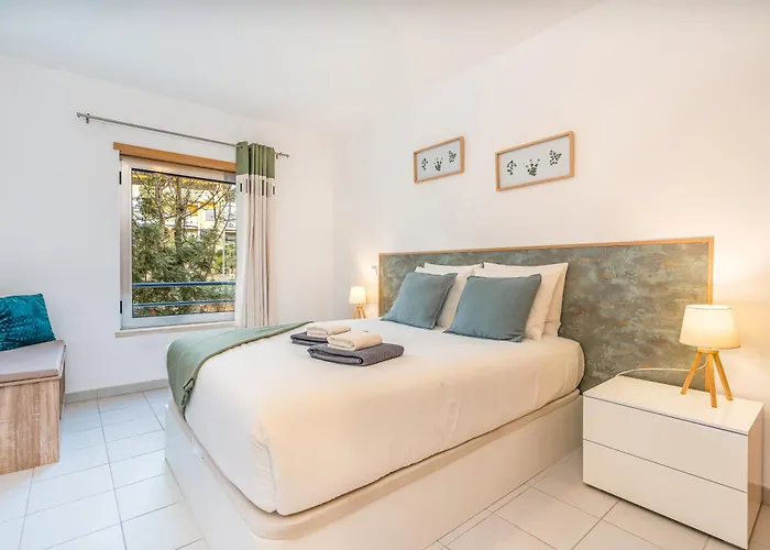 Sea Breeze Apartment